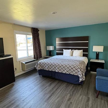 Americas Best Value Inn New London Mystic Buitenkant foto