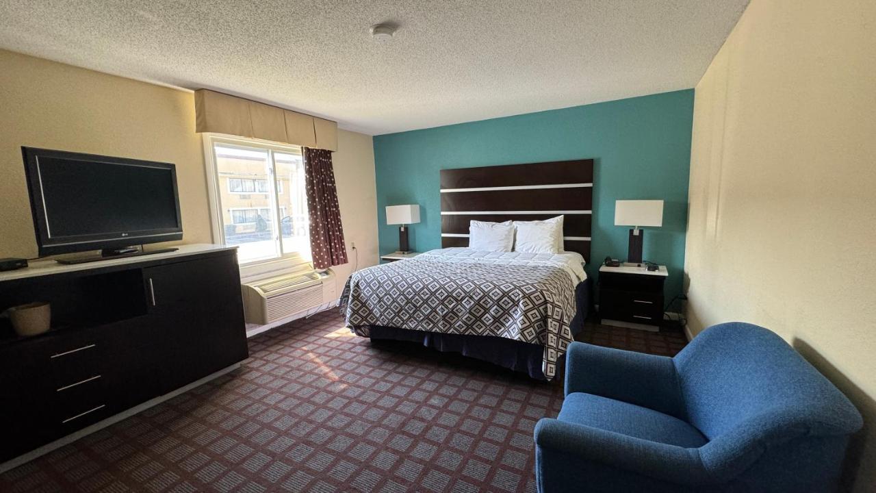 Americas Best Value Inn New London Mystic Buitenkant foto