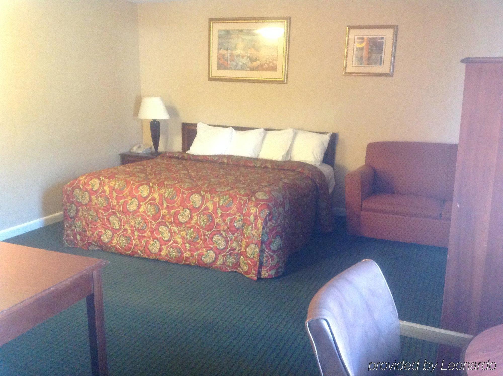 Americas Best Value Inn New London Mystic Buitenkant foto