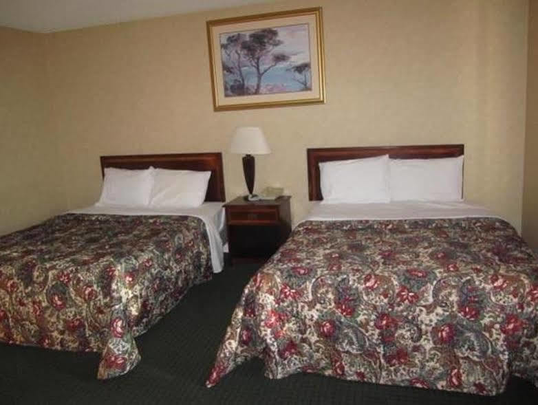 Americas Best Value Inn New London Mystic Buitenkant foto