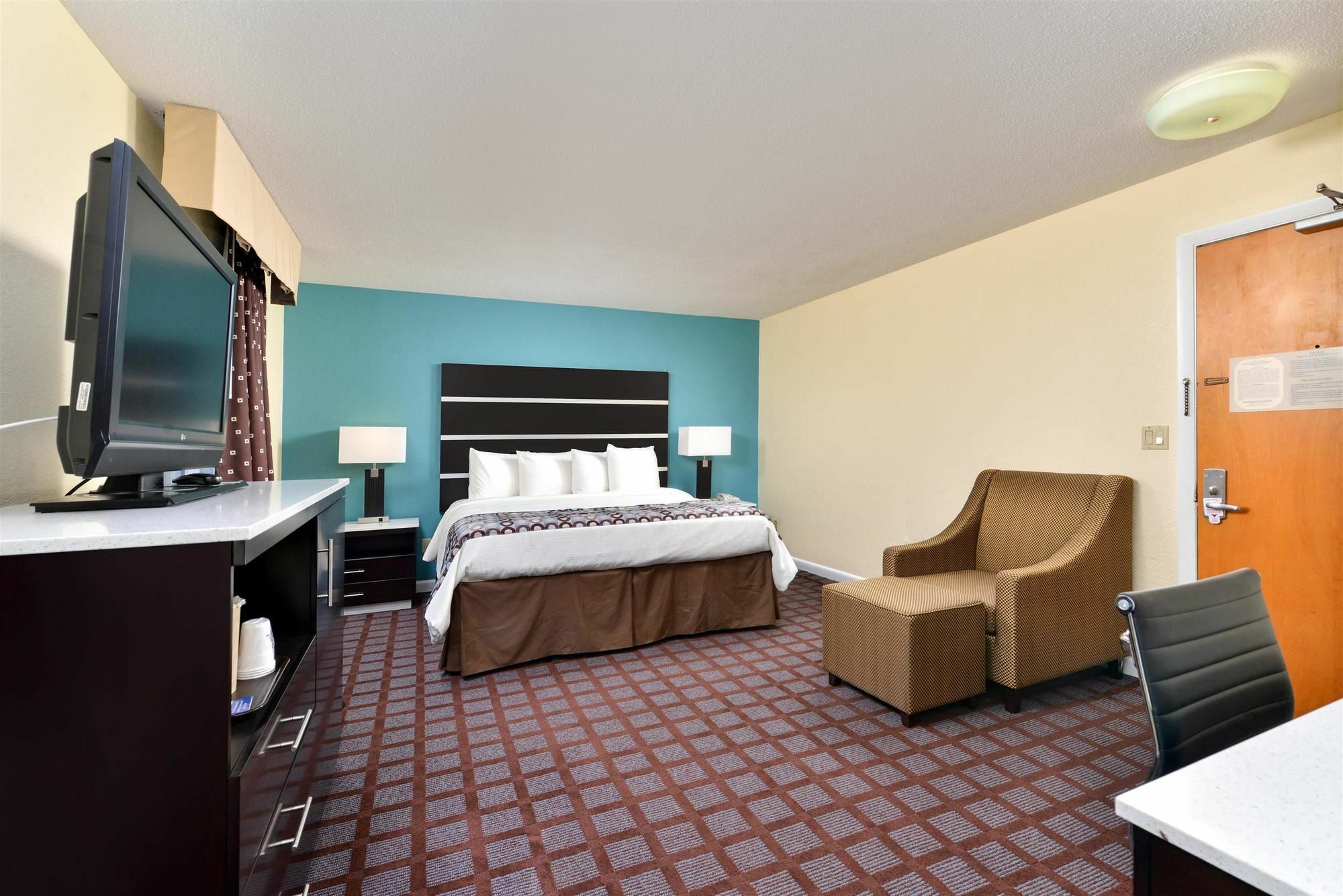 Americas Best Value Inn New London Mystic Buitenkant foto